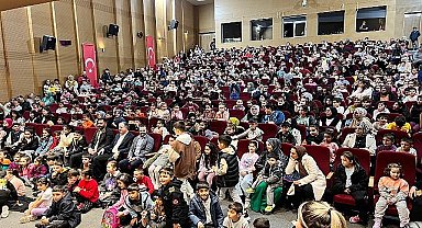 Dilovası'nda Çocuklar Salona Sığmadı