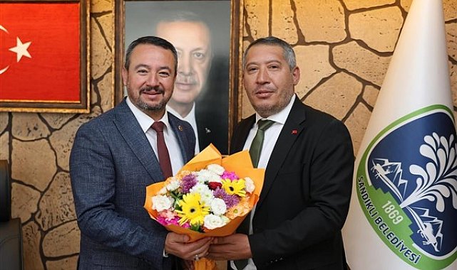Dinar Belediye Başkanı Topçu’dan Sandıklı Belediye Başkanı Öztaş’a ziyaret