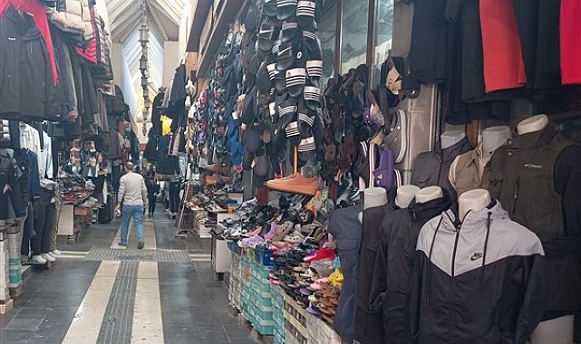 Diyarbakır'da artan kıyafet fiyatlarına vatandaşlar tepki gösterdi