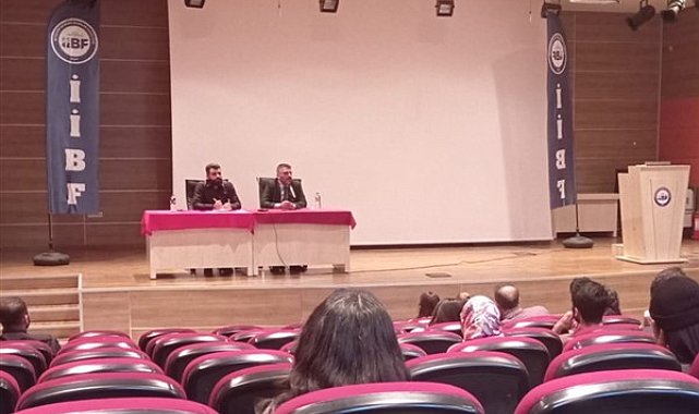 Diyarbakır’da yerel medya ve siyaset konulu söyleşi gerçekleştirildi