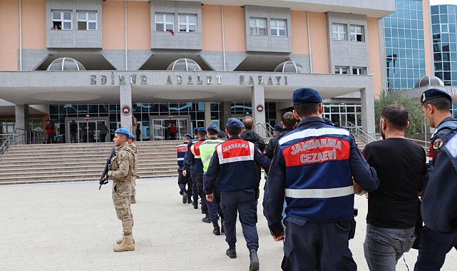 Edirne’de 7 silahlı terör örgütü üyesi yurt dışına kaçmaya çalışırlarken yakalandı