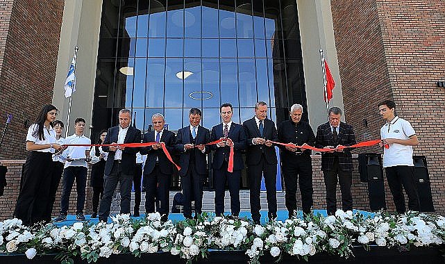 Eren Holding Yönetim Kurulu Başkanı Ahmet Eren: “Türkiye'de bu okulun bir benzeri zor olacak