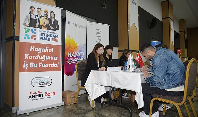 Esenyurt’ta istihdam fuarı açıldı