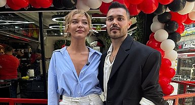 Eski Partnerler Bir Arada