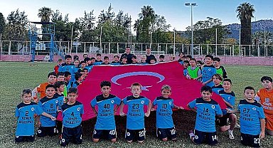 Futbol okulumuzdan Cumhuriyet kutlaması