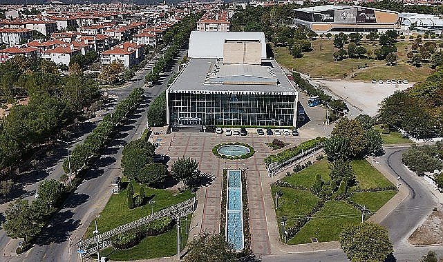 Gazi Mustafa Kemal Atatürk Kültür Merkezi'ne Üstün Başarı Belgesi
