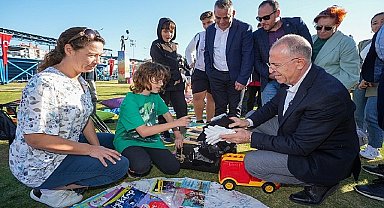 Gaziemir'in çevreci çocukları hem dünyayı korudu hem de dayanışmayı büyüttü