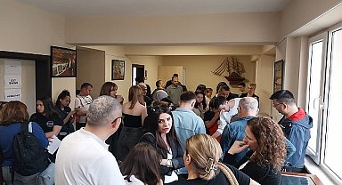 Gölcük Belediye Konservatuarı, 2024-2025 eğitim ve öğretim yılı için yetenek sınavında 75 öğrenci yeteneklerini sergiledi.