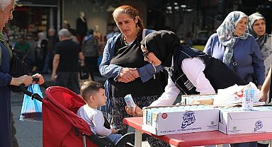 İBB, Dünya Süt Günü'nde 39 İlçede 70.038 Paket Süt Dağıttı