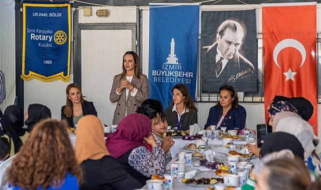 İzmir Kadifekale Kadın Dayanışma Merkezi’ndeki kadınlar, Rotary üyeleriyle buluştu