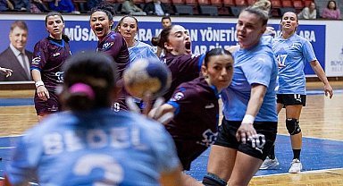 İzmir tribünlerinden güçlü toplumsal cinsiyet eşitliği mesajı “Sözlerimizle Eşitliği İnşa Ediyoruz