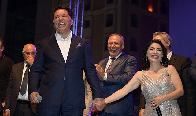 Kardeş Kültürler Festivali’nin 8. gününde Rojda Şenses sahne aldı