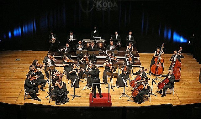 Karşıyaka'dan 29 Ekim'e muhteşem kutlama!