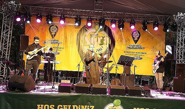 Kartepe'de Coşkulu Ayva Festivali