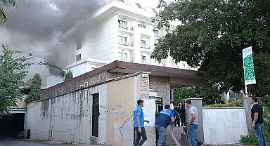 Kemer'de otel yangını