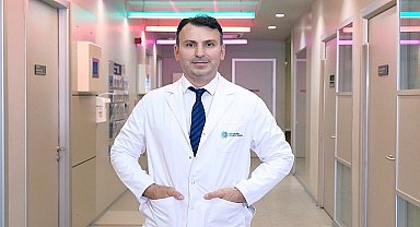 Kifoz uzun vadede ciddi sağlık sorunlarına neden olabiliyor! Erken tanı ve tedavi hem fiziksel hem de psikolojik sağlık için önemli!