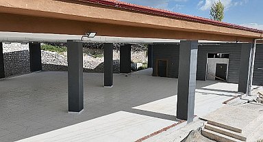 Korkuteli Dereköy'de çok amaçlı salon inşaatı sona yaklaştı