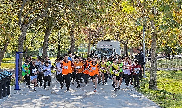 Küçükçekmece'de 29 Ekim Cumhuriyet Koşusu Yapıldı