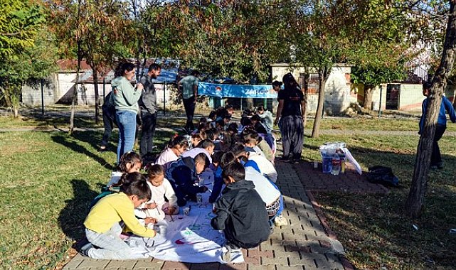 Lice'de çocuklar için müzik ve resim atölyesi etkinliği düzenlendi