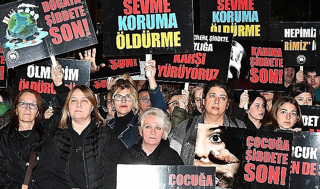 Lüleburgaz'da 'şiddete son' yürüyüşü