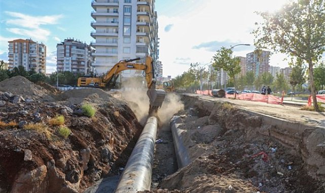 Mahabad Bulvarı'ndaki içme suyu deplase çalışması tamamlandı