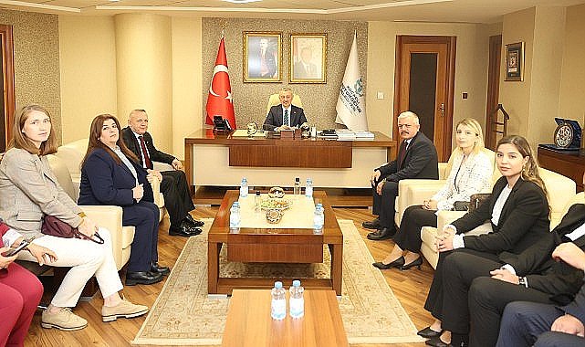 MHP İl Başkanı Batı ve yönetimi, Başkan Büyükakın'ı ziyaret etti