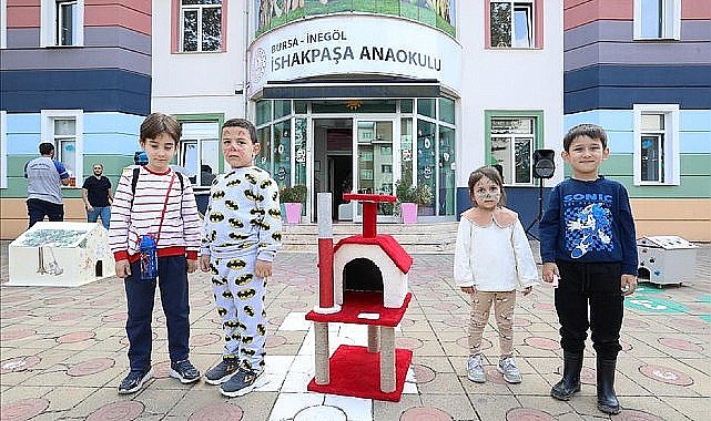 Minik Ellerden Can Dostları İçin Büyük İş