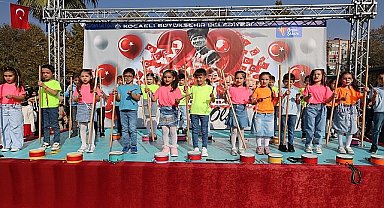 Minikler Cumhuriyet Bayramını coşkuyla kutladı