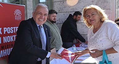 Nilüfer Atatürk posterleriyle donanıyor