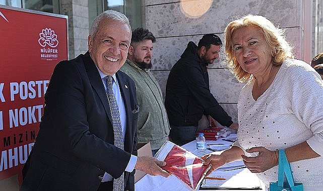 Nilüfer Atatürk posterleriyle donanıyor