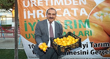 Satsuma mandalina yüklü TIR'lar ihracata yolcu edildi