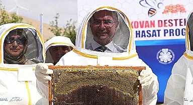 Selçuklu Belediyesi'nin kırsal mahallelerde kalkınmanın ve hayvansal üretimin geliştirilmesi amacıyla hayata geçirdiği '% 50 Hibeli Arılı Kovan Desteği'ne başvurular başladı.