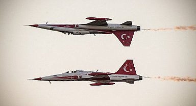 Türk Yıldızları 29 Ekim provasında göz doldurdu 