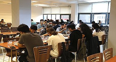 Üniversitelilerin Akşam Yemeği Çankaya Belediyesi'nden