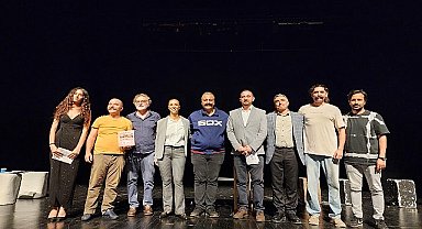 Yenişehir Belediyesi Şehir Tiyatrosu Maltepe'de sahne aldı