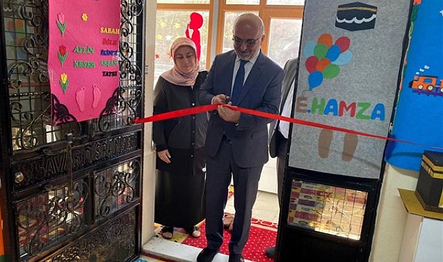 Afyonkarahisar'da İlk Seccadem ve İlk Namaz isimli sergi açıldı