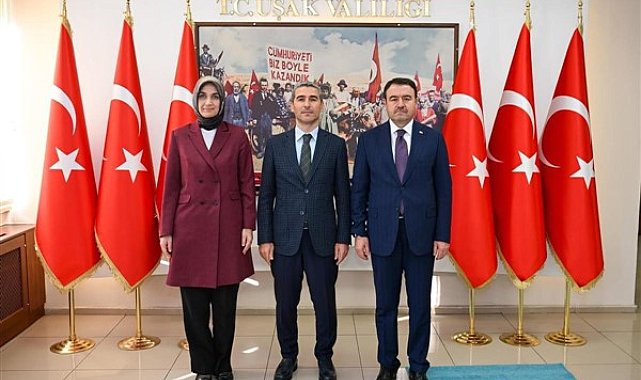 Afyonkarahisar Valisi Yiğitbaşı'ndan Uşak'a ziyaret
