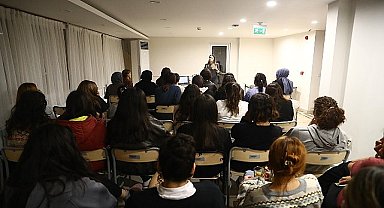 Antalya Büyükşehir Belediyesi'nden Kadına şiddete karşı eğitim dolu hafta