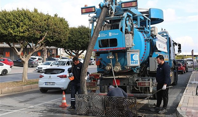 Antalya Büyükşehir mazgal temizliği çalışmalarını sürdürüyor