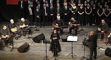 Aydın Büyükşehir Belediyesi Ulu Önder Gazi Mustafa Kemal Atatürk'ü türkülerle andı