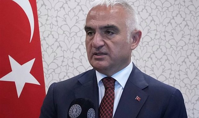 Bakan Ersoy, vatandaşları Antalya Kültür Yolu Festivali'ne davet etti