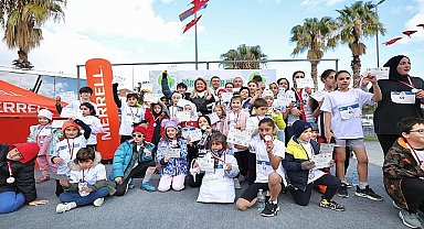 Bakırköy'de 'Öğretmenler Günü Koşusu' düzenlendi