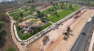 Başiskele Millet Bahçesi gün sayıyor; Mahmut Çavuş Caddesi trafiğe açıldı