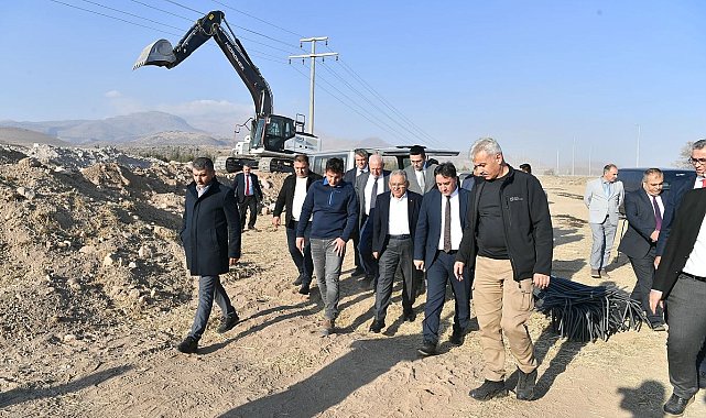 Başkan Büyükkılıç, Develi'nin giriş kapısı olacak yeni terminal inşaatını inceledi