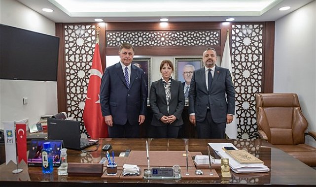 Başkan Tugay’dan İYİ Parti İzmir İl Başkanlığı’na ziyaret