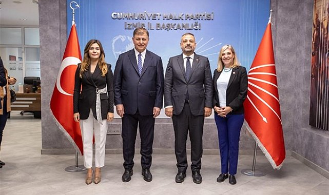 Başkan Tugay: Türkiye'de de eninde sonunda yanlışın yerine doğru konulacak