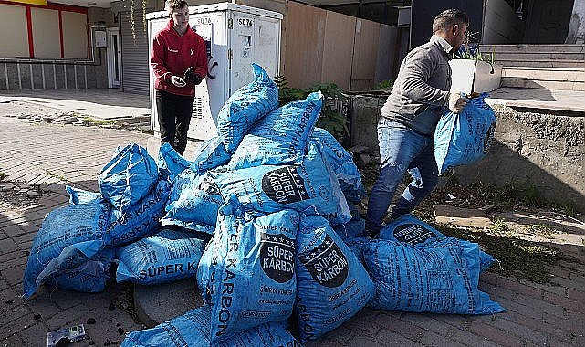 Beylikdüzü Belediyesi'nden yakacak yardımı