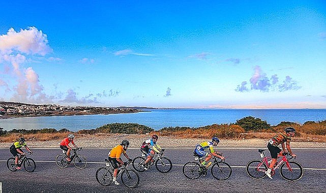 Bisiklet tutkunları Çeşme'de buluşuyor!