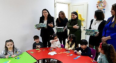 Bornova'da çocuklara güvenli eğitim ve destek