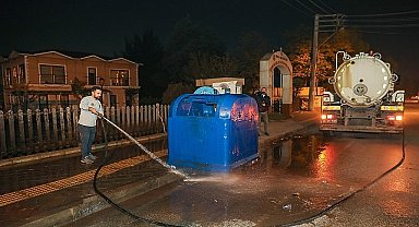 Buca'da temizlik çalışmaları aralıksız sürüyor